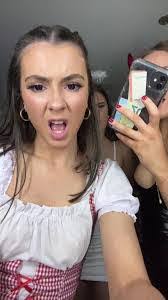 Katie Butts's Instagram, Twitter & Facebook