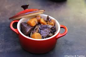Boeuf Bourguignon Aux Champignons Et Carottes Recette Idee Recette Plat Bœuf Bourguignon Plats Mijotes