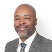 Earl Bacon's Instagram, Twitter & Facebook