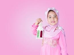 Jual na gamis busana muslim fashion anak perempuan bagus premium dengan harga rp105.000 dari toko online rindu pratama, jakarta barat. Ajak Si Kecil Tampil Ala Muslimah Dengan 10 Pilihan Pakaian Muslim Untuk Anak Perempuan Yang Stylish