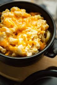 The variation skips a powder and also rather utilizes real shredded cheddar, mozzarella, and lotion cheese for a enjoyable and abundant flavor. Southern Baked Macaroni And Cheese Video Cooked By Julie