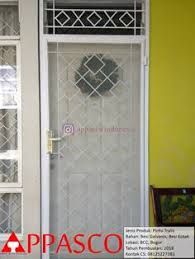 Untuk keamanan gudang pabrik, kami menerima jasa pembuatan pintu gudang, pintu gudang sliding, pintu gudang kupu tarung, atau pintu gudang lipat. 59 Pintu Teralis Besi Ideas Bogor Home Decor Tall Cabinet Storage