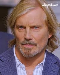 Can I say hello to my fans too? 🥰👋