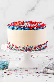 Jun 28, 2021 · these red, white, and blue cakes, cupcakes, tarts, milkshakes, and more will add colorful, festive cheer to your fourth of july party. Red White And Blue Layer Cake Fourth Of July Recipe