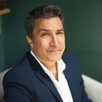 100+ "Hullinger" profiles