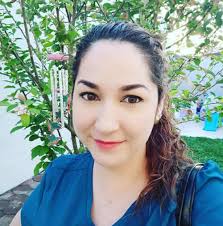 ✓ Dra. Rita Carolina Santos Saldaña