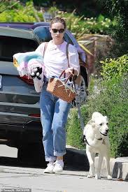 Check out her new photo of the kids and find. Olivia Wilde And Jason Sudeikis Take Their Kids Out For A Picnic Day Daily Mail Online