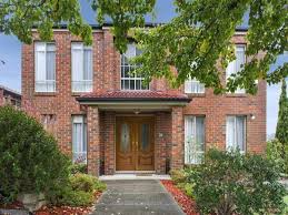 An array of public and private schools are nearby and a network of local reserves and parklands means that real estate in glen waverley is always in high. 15 Tulloch Grove Glen Waverley Vic 3150 Property Details