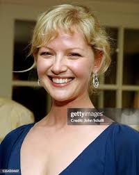 6,553 Gretchen Mol Photos & High Res Pictures