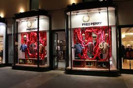 Pin Auf Window Displays