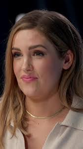 Eliza Banks's Instagram, Twitter & Facebook