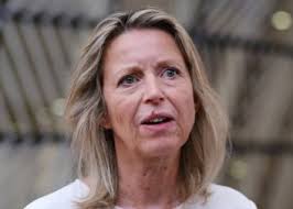 De wachtlijsten lopen op, mensen krijgen niet op tijd hulp en zorgverleners  raken overwerkt. D66 komt met doorbraken om het tij te keren. Meer weten?  Check link in bio! 💚