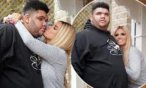Katie Price Gives Her Beloved Son Harvey A Big Kiss Daily Mail Online