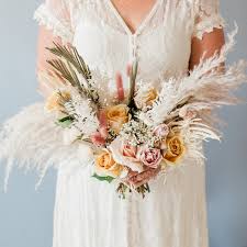 You are about to plan one of the most significant days of your life. The Zoe Collection Sarah S Wedding Garden