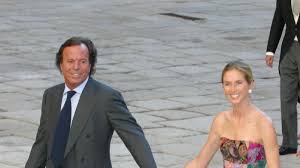 Miranda, la mujer de Julio Iglesias con la que hace años que no convive y siempre se mantuvo en segundo plano