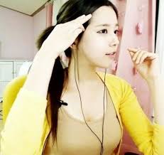 결혼 이후 에는 울산 언양에 거주하다가 현재는 서울에 거주중이다. ê¹€ì´ë¸Œ ê²°í˜¼ ë‚˜ì´ ìŠ¤í† ì»¤ ë°±ì¢…í˜ Newszeen