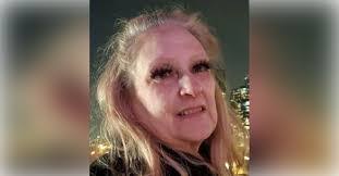 Susan Woelfel's Instagram, Twitter & Facebook