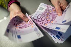 The 100,000 dollar bill is a banknote of the united states that was printed by the bureau of engraving and printing from 1934 to 1935. Money Laundering Ring Dismantled In Germany Where Cash Is Still King Wsj
