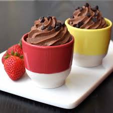 Comment Faire Une Creme Chantilly Au Chocolat La Recette Facile Chantilly Au Chocolat Creme Pour Gateau Creme Chantilly