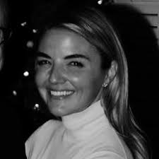 Meet Danielle Candela, founder of Tote Taxi, a luxury delivery service that  has become a favorite among many of our clients with homes in the Hamptons. 