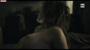 Naked Olga Kent in Rocco Schiavone < ANCENSORED