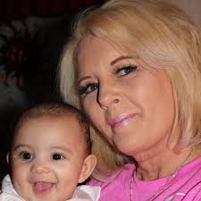 Fundraiser by Courtney Langrehr : Sisters coming together to help lay mom  to rest