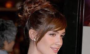 Hình ảnh nàng Vega khiến Henry mê mẩn