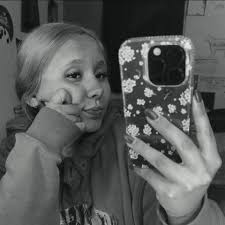 What are some recommendations for tattoo places in Charlotte, MI that can  get me in today without spending an outrageous amount of money?