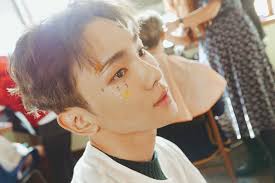 Dipakai Key SHINee Hingga IU, Inilah Tren Makeup 'Kira Kira' Booming di  Korea