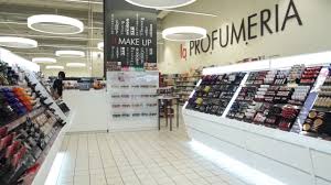 Centro commerciale, centro commerciale (32). Bennet Lecco Meridiana Corner Make Up Youtube