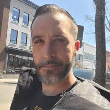 Is the insta queue in Marvel Rivals caused by bots?