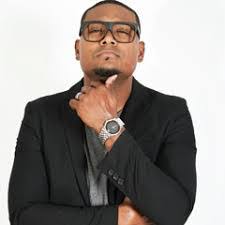 Erick Jimenez's Instagram, Twitter & Facebook