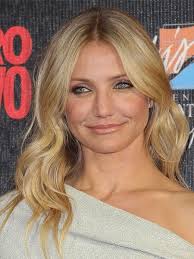17 Fabulous Cameron Diaz Hairstyles Pretty Designs Cameron Diaz Hair Cameron Diaz Hair Styles
