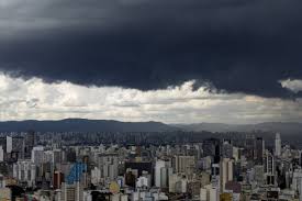 Terça (25) pode ter chuva fraca à tarde e temperatura máxima de 20°C em São Paulo