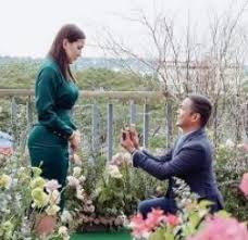 She is known by her stage name ara mina. Dave Almarinez Wiki First Wife Net Worth Ara Mina Age Family Height