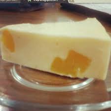 Berbalik pada puding cheese, akhirnya hari ini selepas balik dari pejabat terus masuk dapur dan berjaya mengatasi kemalasan saya untuk menyiapkan juga puding cheese ini. Puding Roti Salt Cheese Myresipi