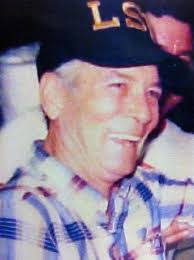 Kerry Kent's Instagram, Twitter & Facebook