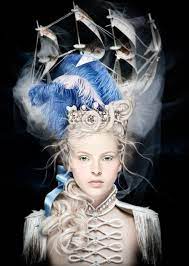 Pin By Jk8 On Coiffures Extraordinaires Hair Art Marie Antoinette Avant Garde Hair