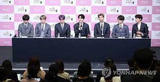 El gobierno debe estar más allá de intereses de grupos. Conferencia De Prensa De Bts En Londres Agencia De Noticias Yonhap