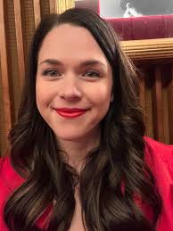 Started a new page for all things singing! Follow me here for updates,  recordings, and general singing shenanigans. Thanks for your continued  support 😘 #opera #operasingersofinstagram #soprano #meetopera #hawaiimusic  #classicalmusic ...