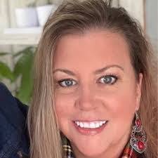 Pamela Mcintosh's Instagram, Twitter & Facebook