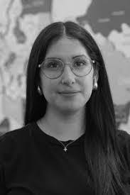 Connie Ewen's Instagram, Twitter & Facebook