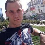 Roland Hedrick's Instagram, Twitter & Facebook