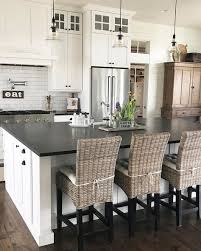 We ❤️love❤️ this grey island with white cabinets.» White Cabinets Black Island Countertops