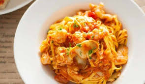 Salo Restaurant Pizzeria In Schwabing Munchen Creme Guides Lebensmittel Essen Hummer Restaurant Dinner