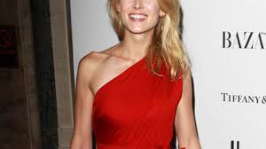 See more ideas about rosemund pike, rosamund pike, pike. Rosamund Pike Tanzen Wenn Das Baby Schlaft Gala De