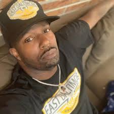 Is Flacco better than Minshew as a backup quarterback?