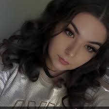 Tammy Custer's Instagram, Twitter & Facebook