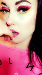 Wasifu kwa Che Bella Bambina