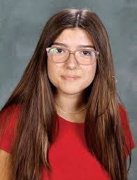 Carolyn Akin's Instagram, Twitter & Facebook